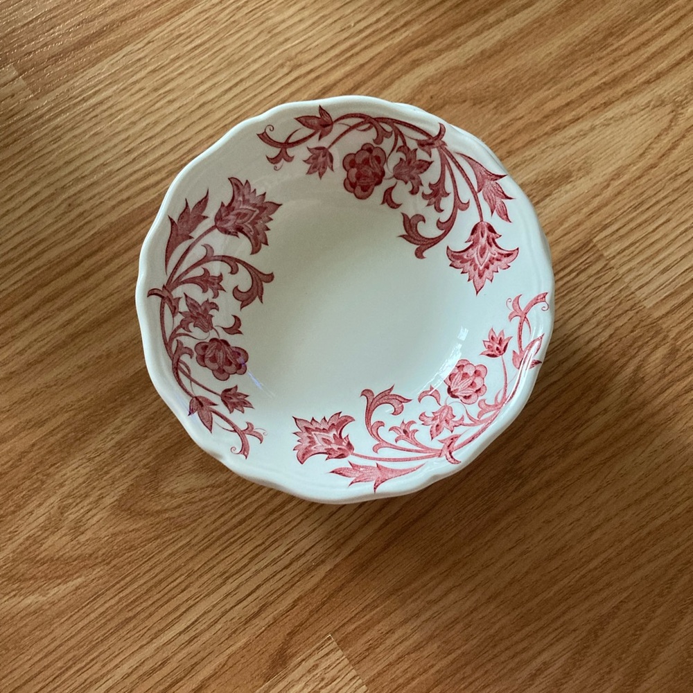 Royal Staffordshire | J&G Meakin Windsong Red Fruit nappie made in Englan…